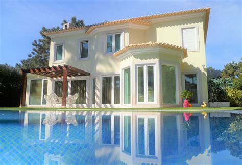 homes for sale in lisbon portugal with pool